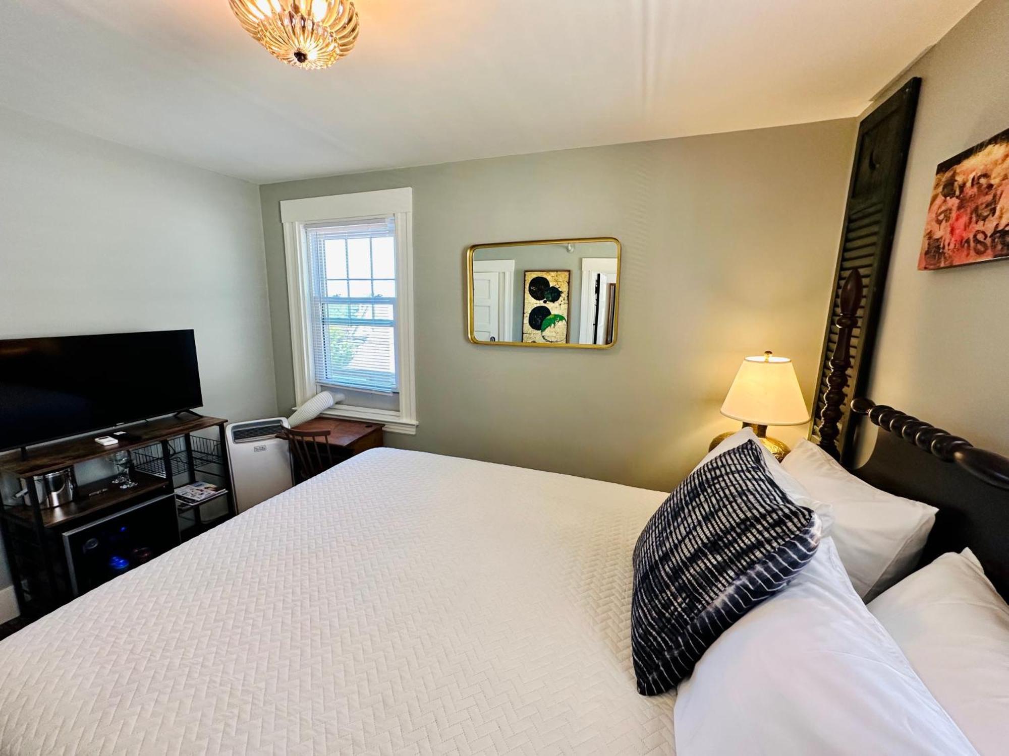 Gifford House Hotel Provincetown Exterior photo